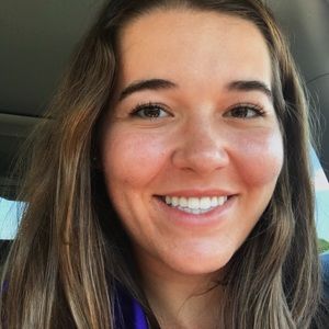 Meet your Posher, Carly